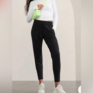 Altitude Jogger Pants size 12